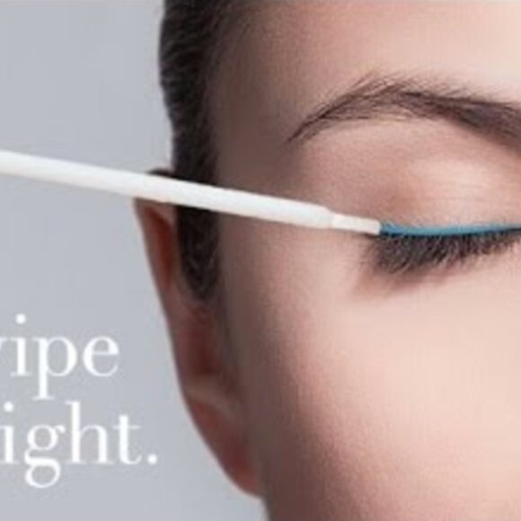 Rodan + Fields Lash Boost - Picture 3 of 3